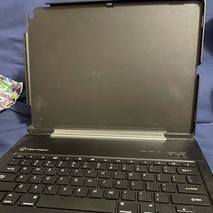 HardShell 13in IPad case